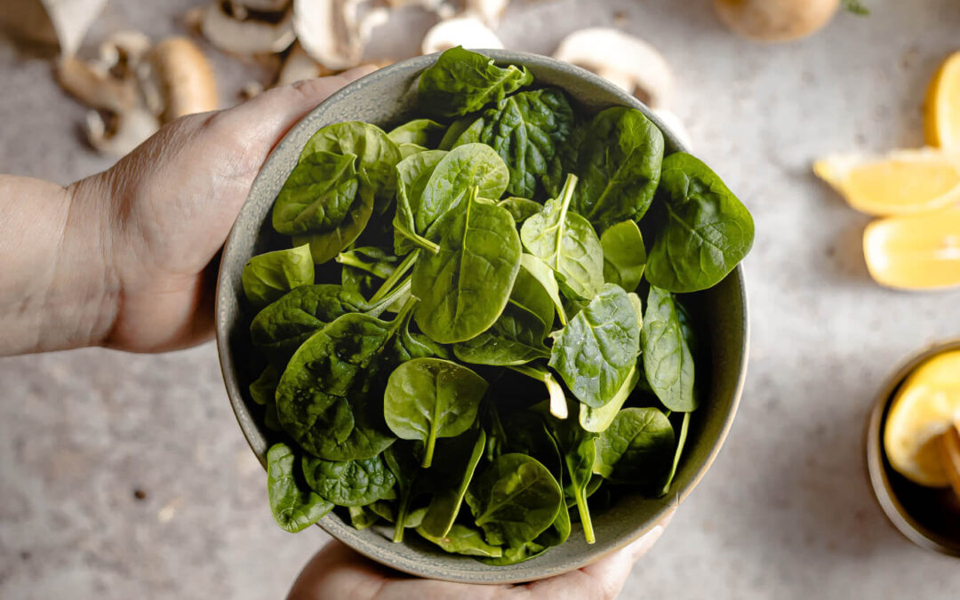 Sint-jacobsnootjes met erwtencrème en krokantje van ganda ham
