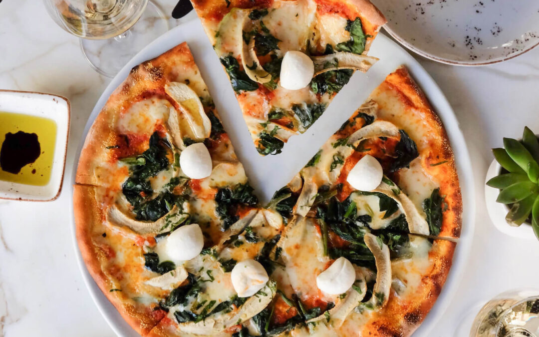 Sint-jacobsnootjes met erwtencrème en krokantje van ganda ham